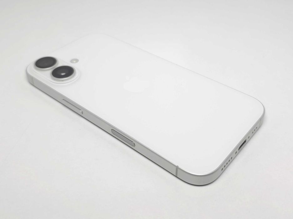 iPhone 16 128GB White