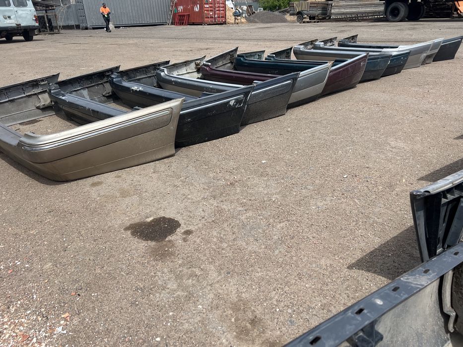 Задний бампер УНИВЕРСАЛ Мерседес w210 УНИВЕРСАЛ оригинал рестайлинг