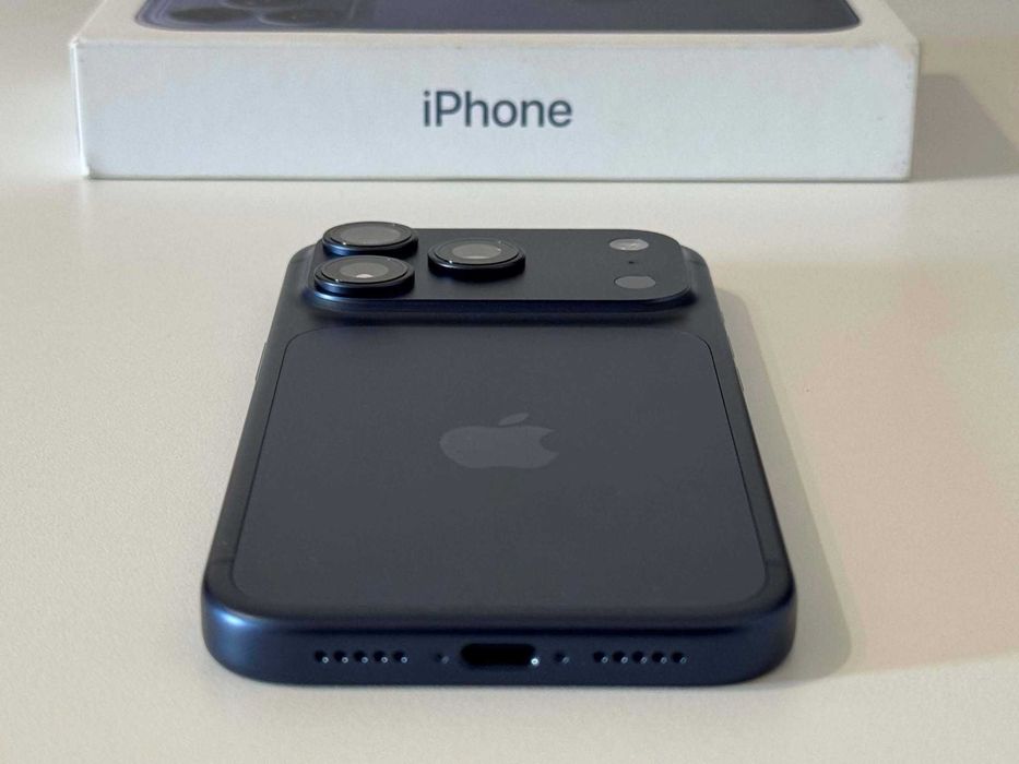 Бартер! 24м.Гаранция! iPhone 17 Pro Deep Blue (Син) 47 Цикъла.