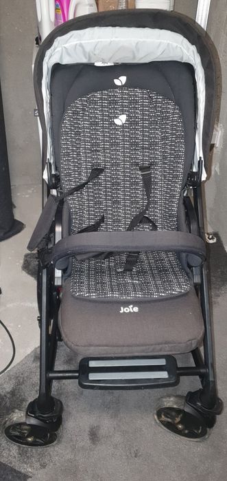 Vand cărucior Joie
