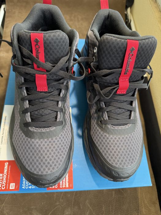 Columbia  Konos TRS  Outdry Mid  43