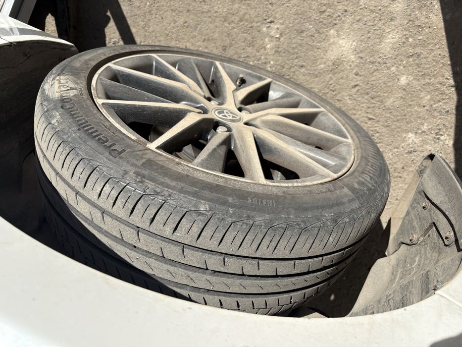 Летние шины 235/45/18