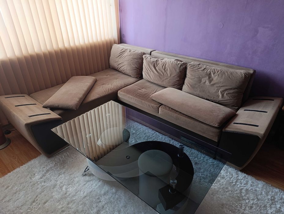 Холов ъглов диван