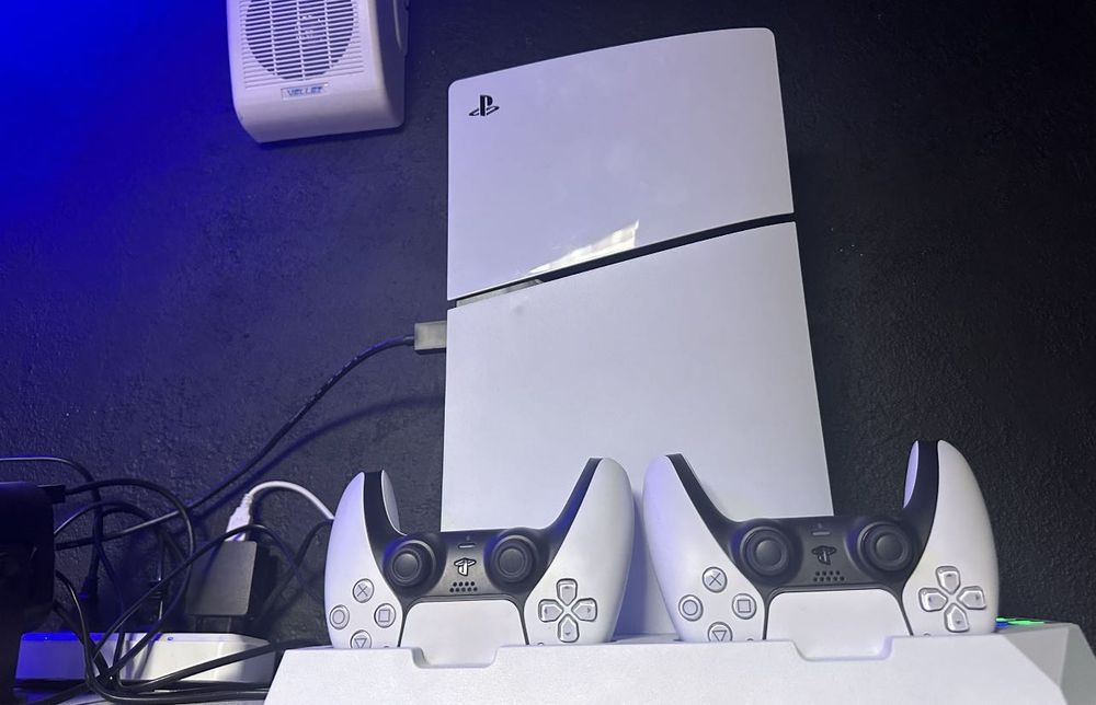 Продам приставку ps5