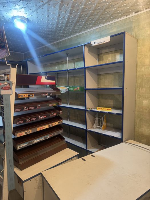 Продаются магазинные полки