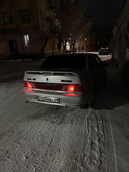 Машина автомобиль лада 2115