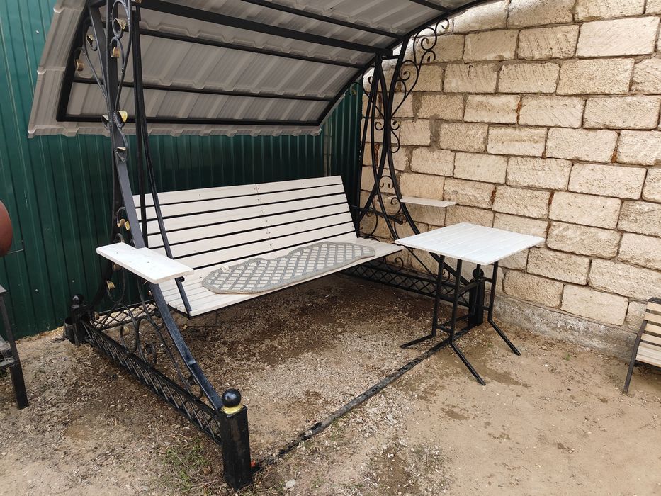 Качеля +столик в подарок