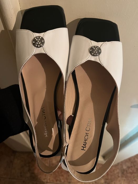 Кожени сандали черно и бяло