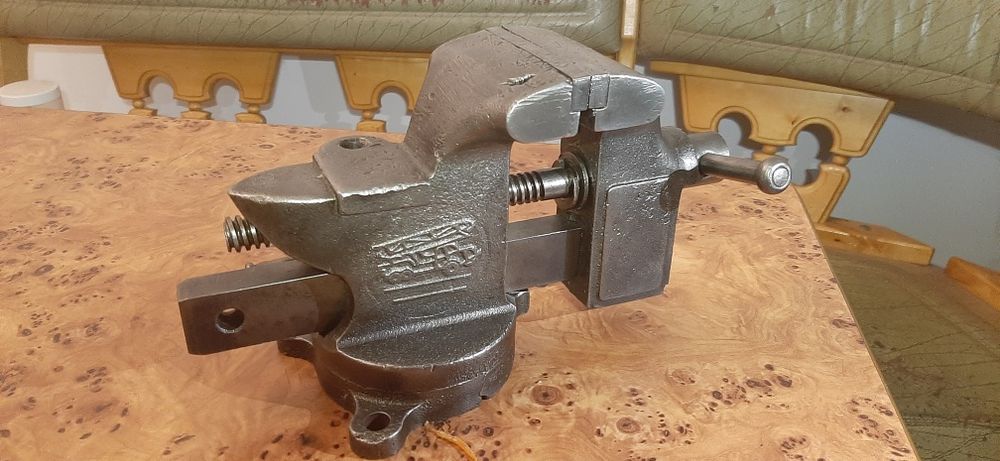 Тиски Ленинград ссср