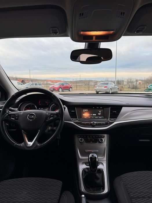 Opel Astra K 08.2018