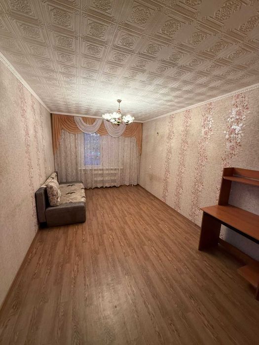 Продам 1 комнатную, 19 мкрн