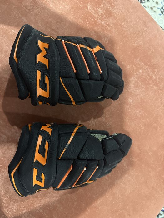 Хоккейные краги CCM