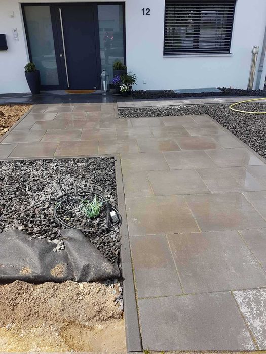 Редене на павета и плочки, вертикална планировка, изкопни услуги и още