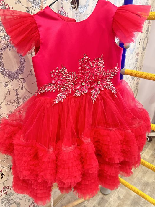 Детское шикарное бальное платье