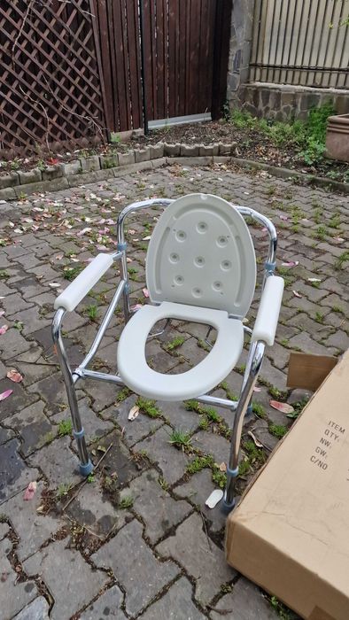 Scaun WC medical
