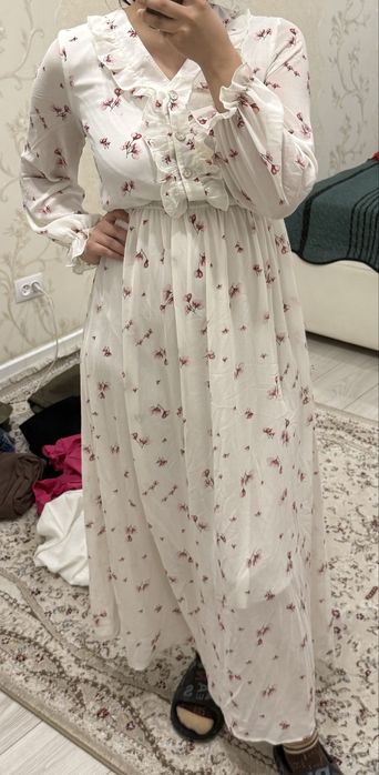 Отдам даром женские вещи