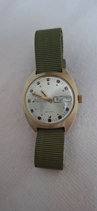 Продам часы "SLAVA" 27 jewels