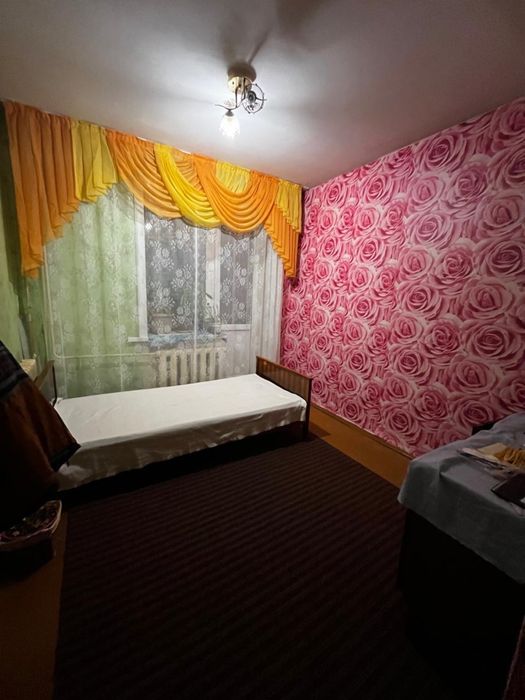 Продам 4 комн квартиру.