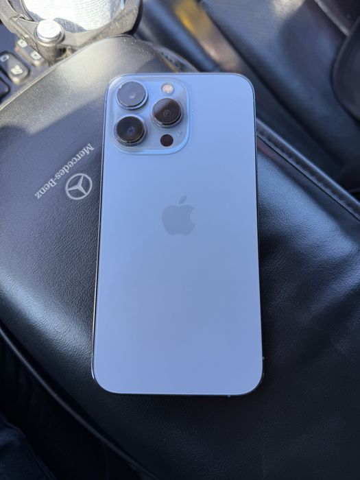 Продам айфон 13pro