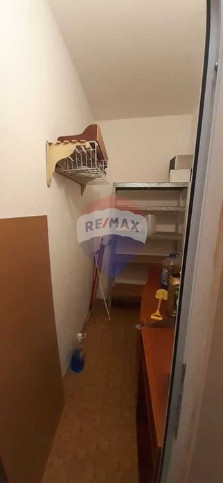 Дава се под наем Четиристаен апартамент в Варна, Център - 98 кв.м за 508.47 € - Снимка #13