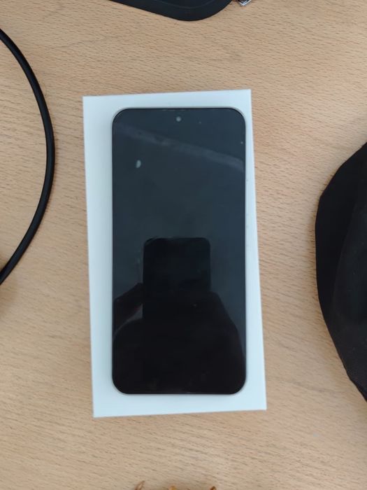 Продается телефон Honor 400 5G 256 GB