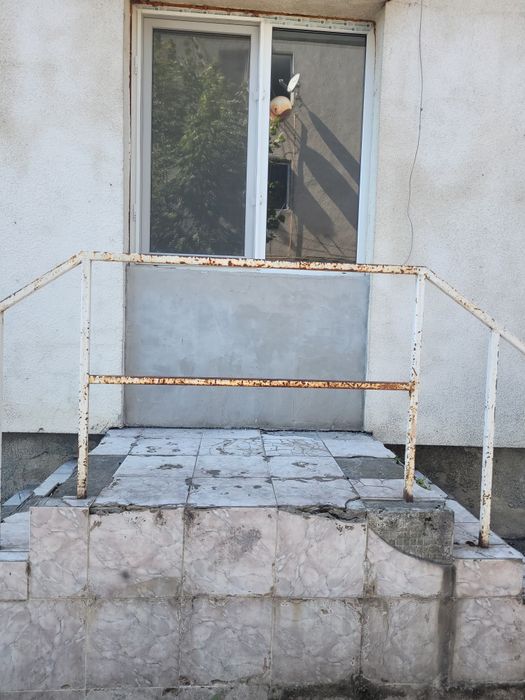 Vand apartament decomandat 2 camere