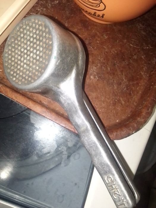 Чеснокодавилка советского производства