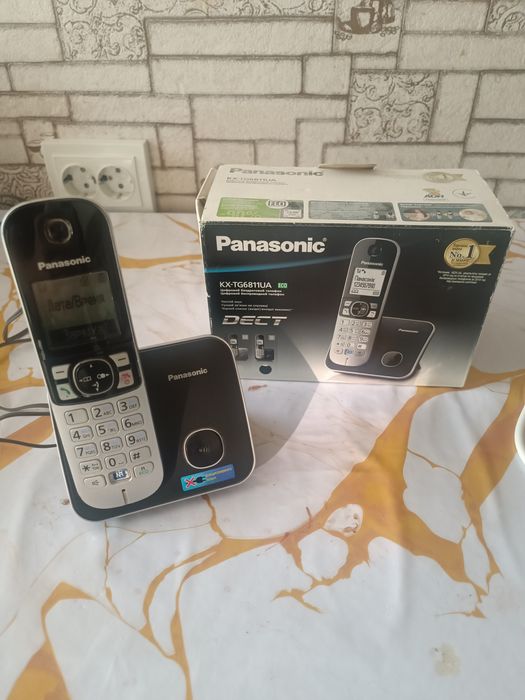 Радиотелефон Panasonic.