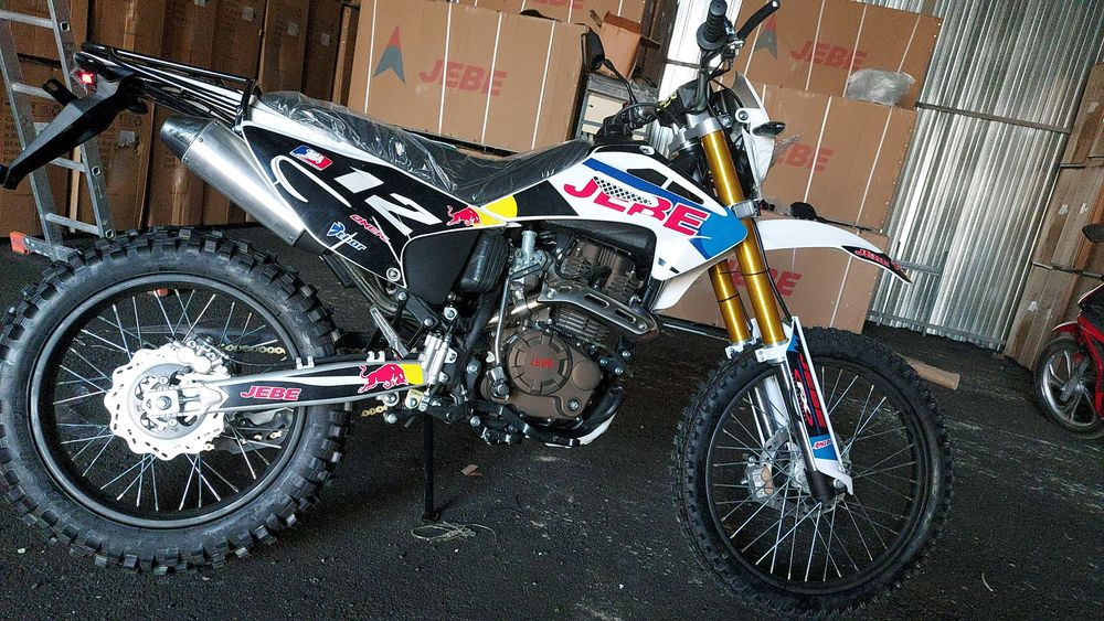 мотоцикл эндурo  250куб