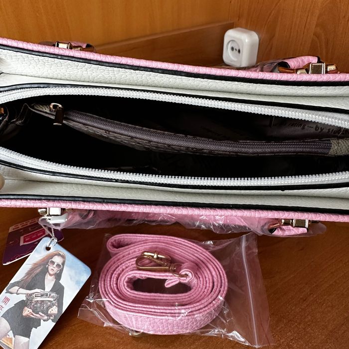 Женская сумка розовая