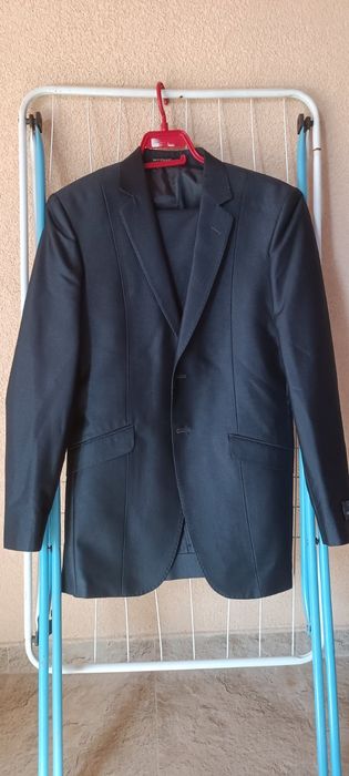 Ликвидация на мъжки костюми