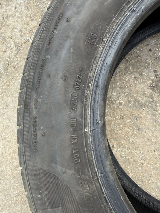2 броя летни гуми Pirelli 195/65 R15 Dot 0722 ном 401