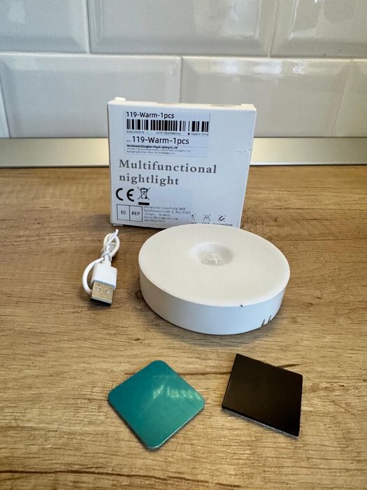 Lampa LED cu senzor de miscare pentru hol baie dulap