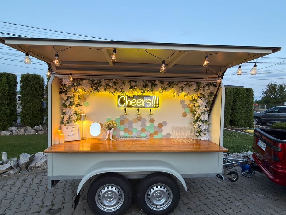 Van de evenimente cu prosecco  și cocktailuri