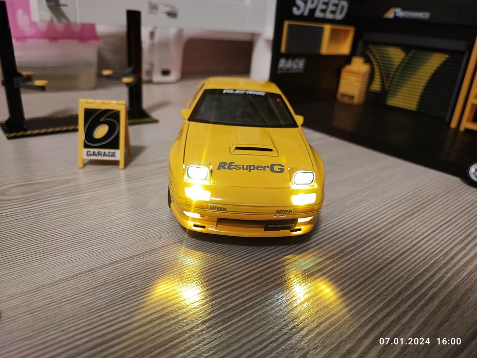 Machetă Mazda RX7