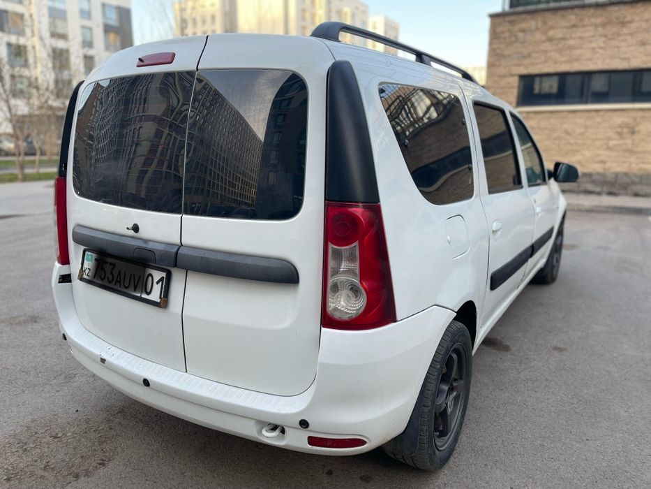 ВАЗ Lada Largus 2018