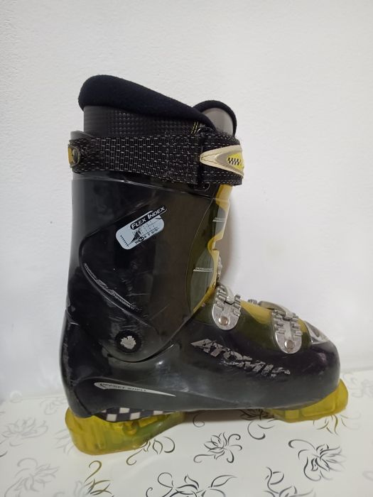 Vând Clăpari Atomic mărimea 40,5