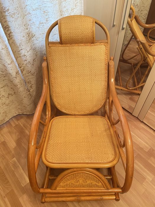 Продам Кресло - Качалку