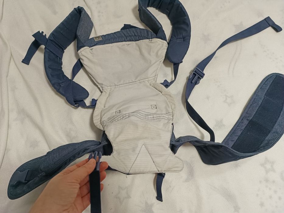 Marsupiu ergonomic multifunctional Chicco Hip Seat cu suport sold