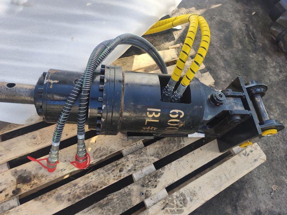 ямобур - гидровращатель