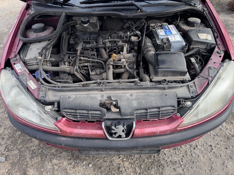 Peugeot 206 2.0hdi 90hp 2000г На Части