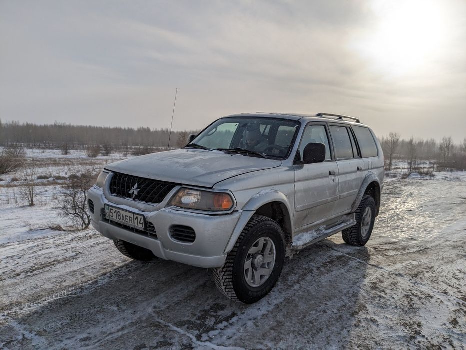 Mitsubishi Montero sport 3.5