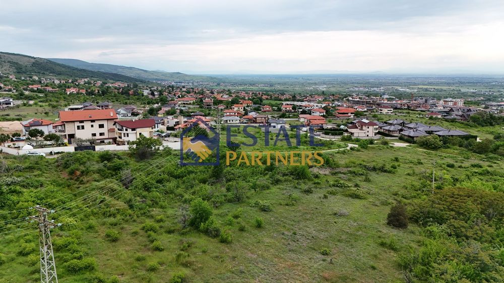 Парцел в Пловдив, област-с.Марково площ 1058 цена 127000