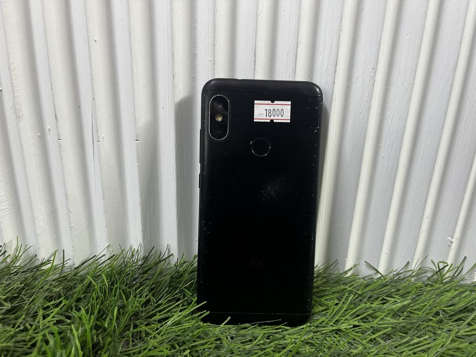 Телефон Mi A2 Lite 64 gb