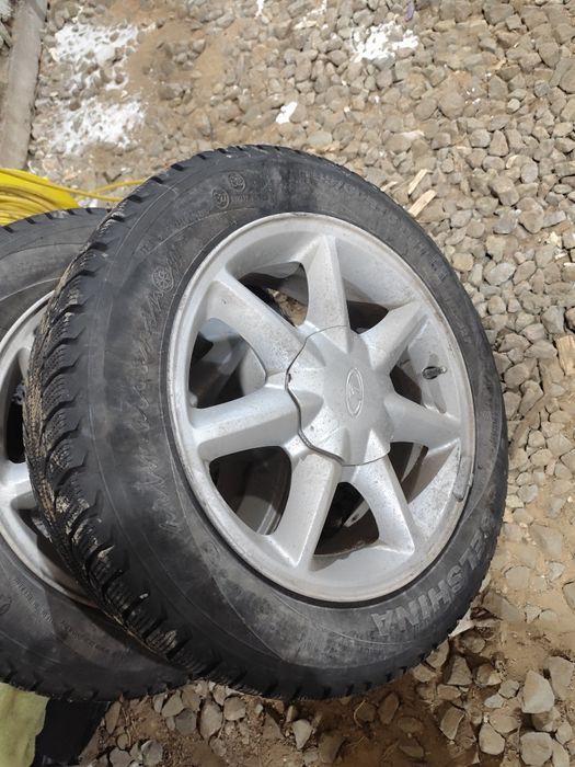 Продам Резину с Дисками