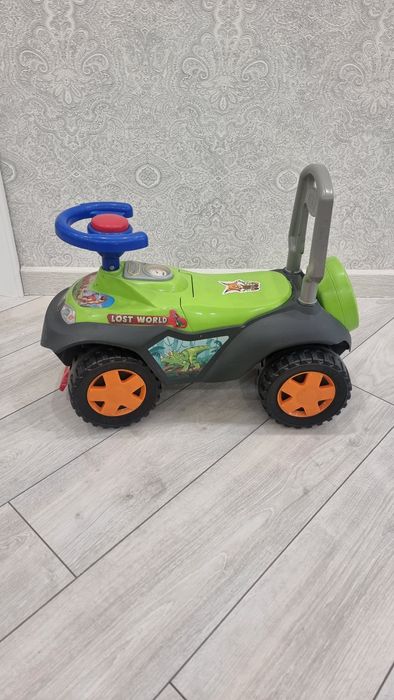 Каталка- машина-толокар- драндулет.