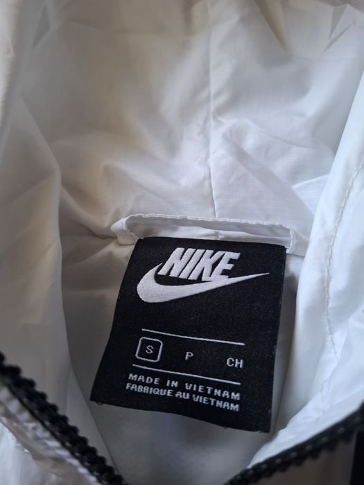 Nike дамско яке S размер.