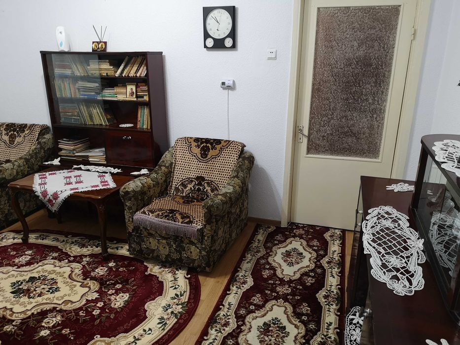 apartament 2 camere mobilat