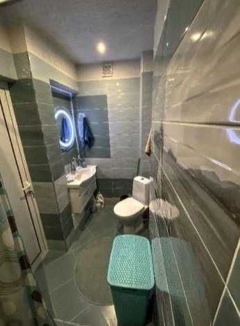 Дава се под наем Двустаен апартамент в София, Център - 81 кв.м за 250 € - Снимка #2