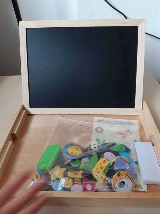 Преносима магнитна дъска с подарък пъзел